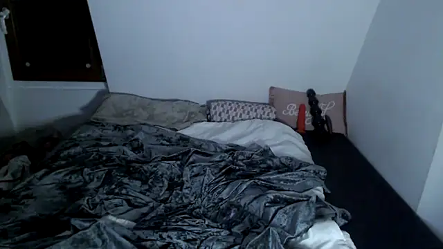 KynekoBtbf live webcam show