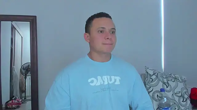 KingLevi01 webcam