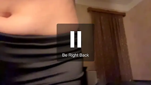 TarenOgilvie live cam on StripChat