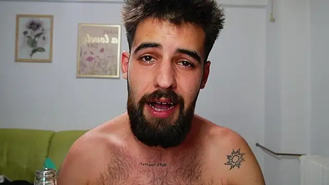 hairyrobxxx (M young) - Smile is the best medicine :)