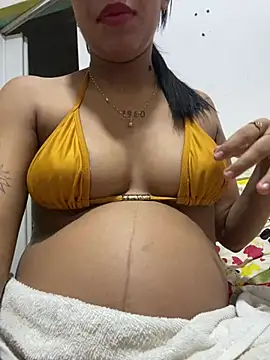 amandaaasilvaa live cam on StripChat