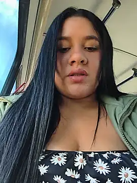 kendra-daring (F young) - Girl sucks and spanks my tits
