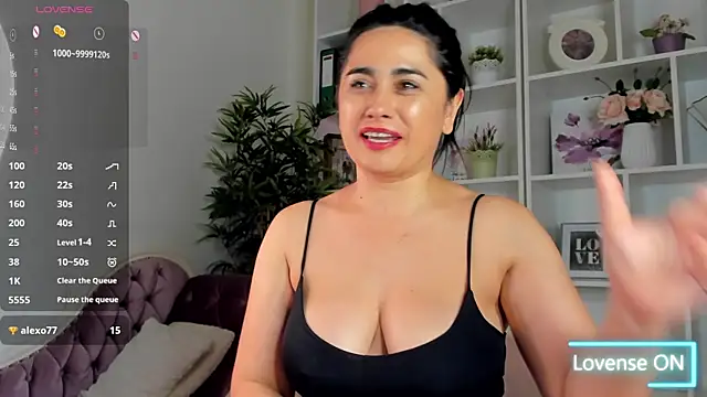 EmaBrownie live webcam show