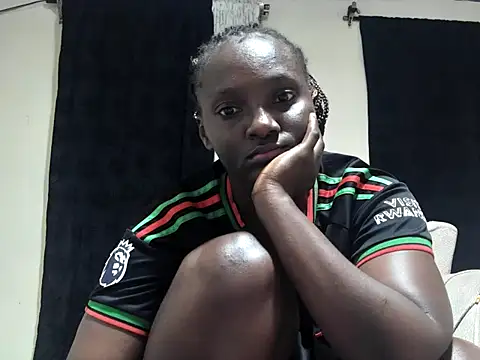 sexyleah25 live cam on StripChat