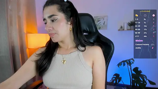 Anya_Volkov webcam