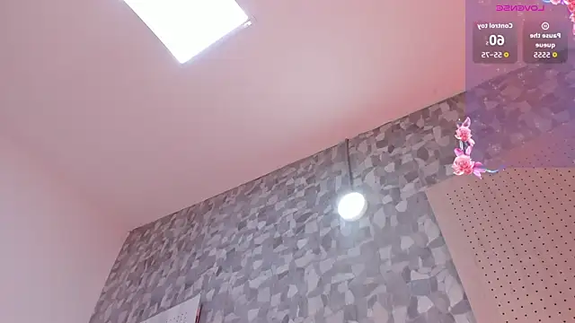 catalinaruiz_ live cam on StripChat