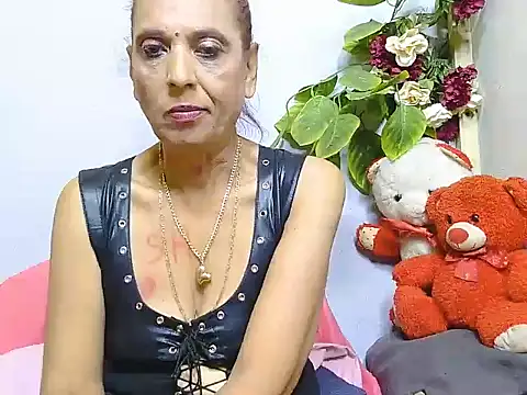 Hot_queen58 live cam on StripChat