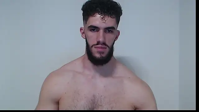 hiddenf live cam on StripChat