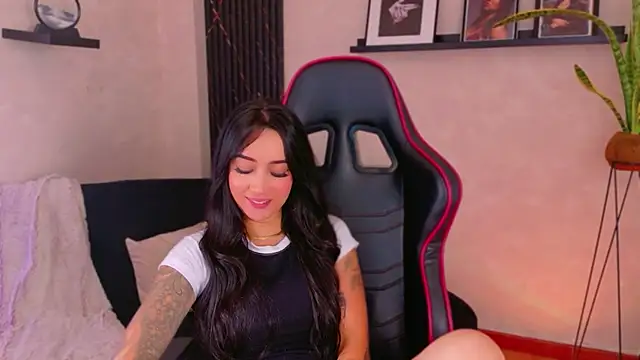 EmmyEvans1 webcam