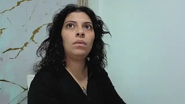 Iam_Issaa_ webcam
