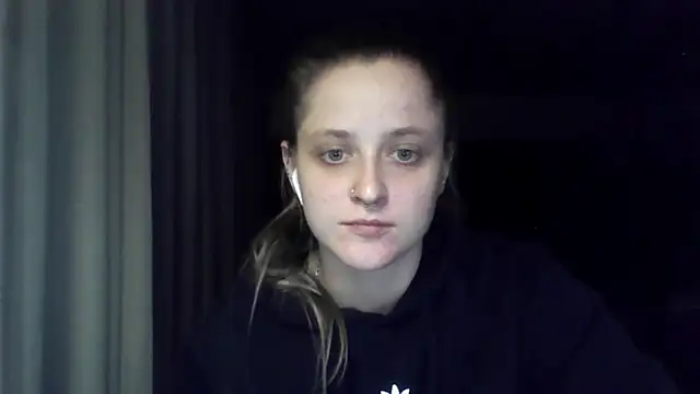 LeaWetGirl webcam