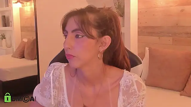 candy_summer28 live cam on StripChat