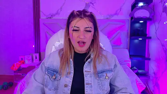 _aitana_001 live cam