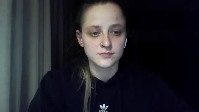 LeaWetGirl live webcam show