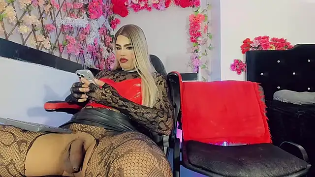 Thiara_veky_ webcam