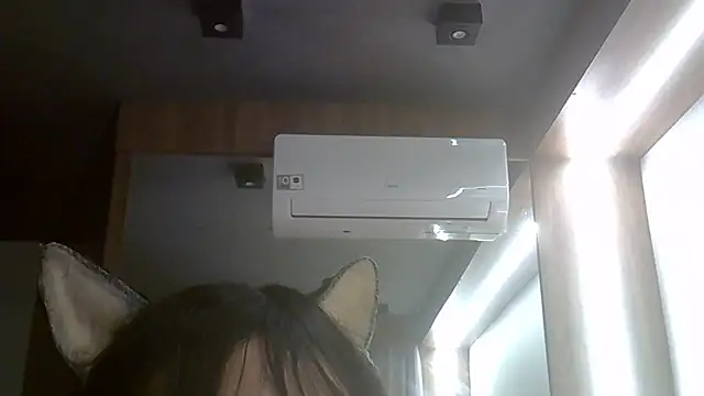 SkinnyKitten live cam