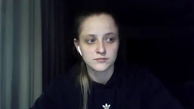 LeaWetGirl webcam