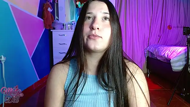 Mysticdooll69 live cam on StripChat