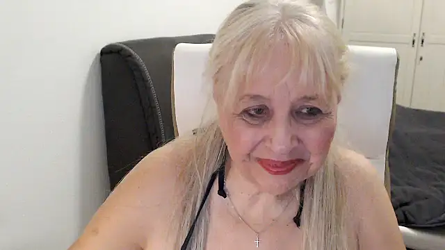 SusiLifeXXX live cam