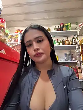 Sara_fun live webcam show