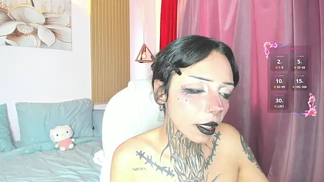 KoraRousee live cam on StripChat