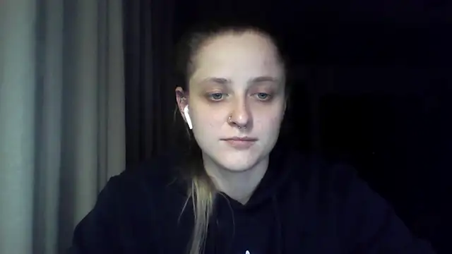 LeaWetGirl webcam