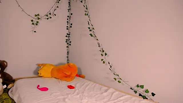fruttitatti - FruttiTatti's free webcam - UK Sex Cams