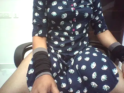 telugu_honey1 live webcam show