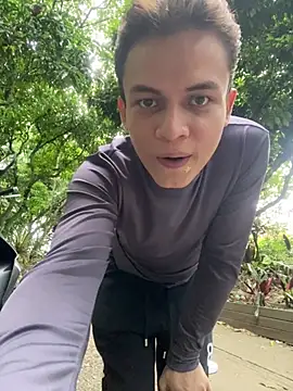 _Leo_Boy webcam