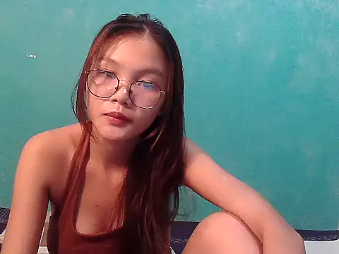 classycrushpinay - ClassyCrushpinay's free webcam - UK Sex Cams