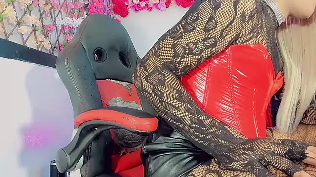 Thiara_veky_ webcam