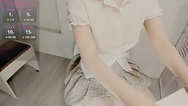 mimi_babyyy live cam on StripChat