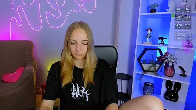 rebecca_smile webcam