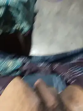 WrongAngle30 live cam on StripChat