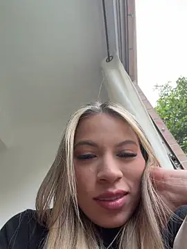 Mia_Rosee1 webcam