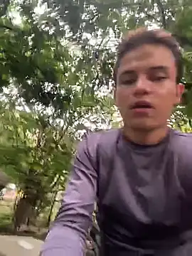 _Leo_Boy webcam