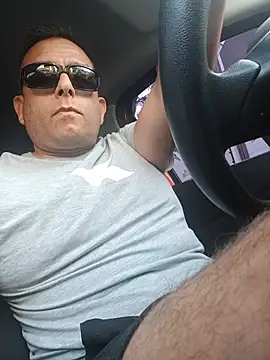 chicoguapo8 (M mature) - take off t-shirt