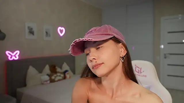 luna_young live cam on StripChat