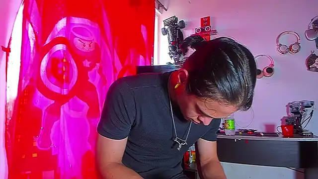 JuniorSkere1 live sex cam