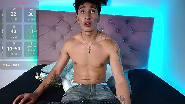 Zayn_Moretti live cam on StripChat
