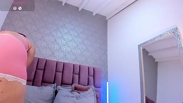DianaRed_