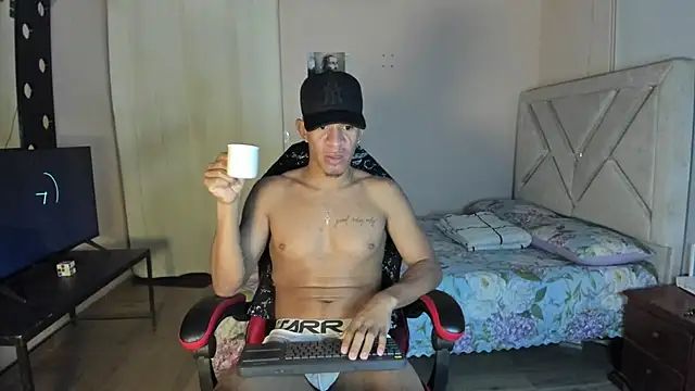 Toptony22 webcam