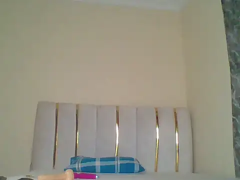 Belle_bubbles webcam