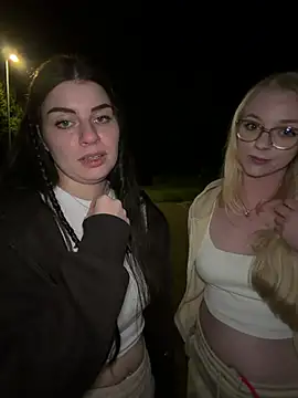 EllyNora webcam
