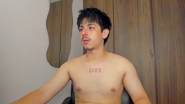 Maximo_Miller webcam