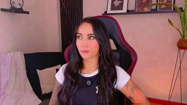 EmmyEvans1 webcam
