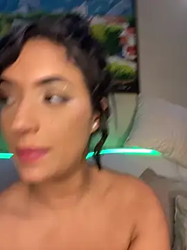 SaharQamar webcam