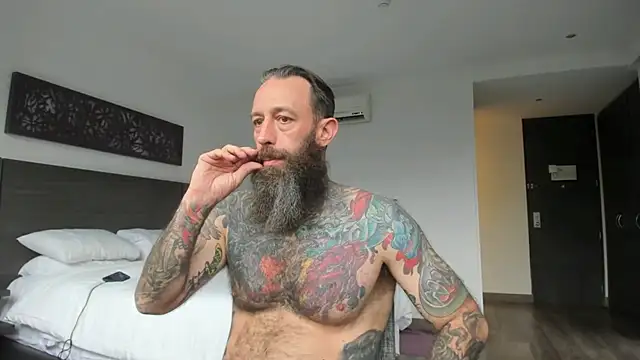 StevenRiseNYC live cam on StripChat