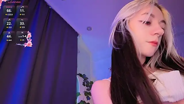 TristaRoht live webcam show