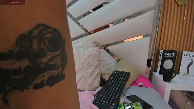 Hellen__4master webcam